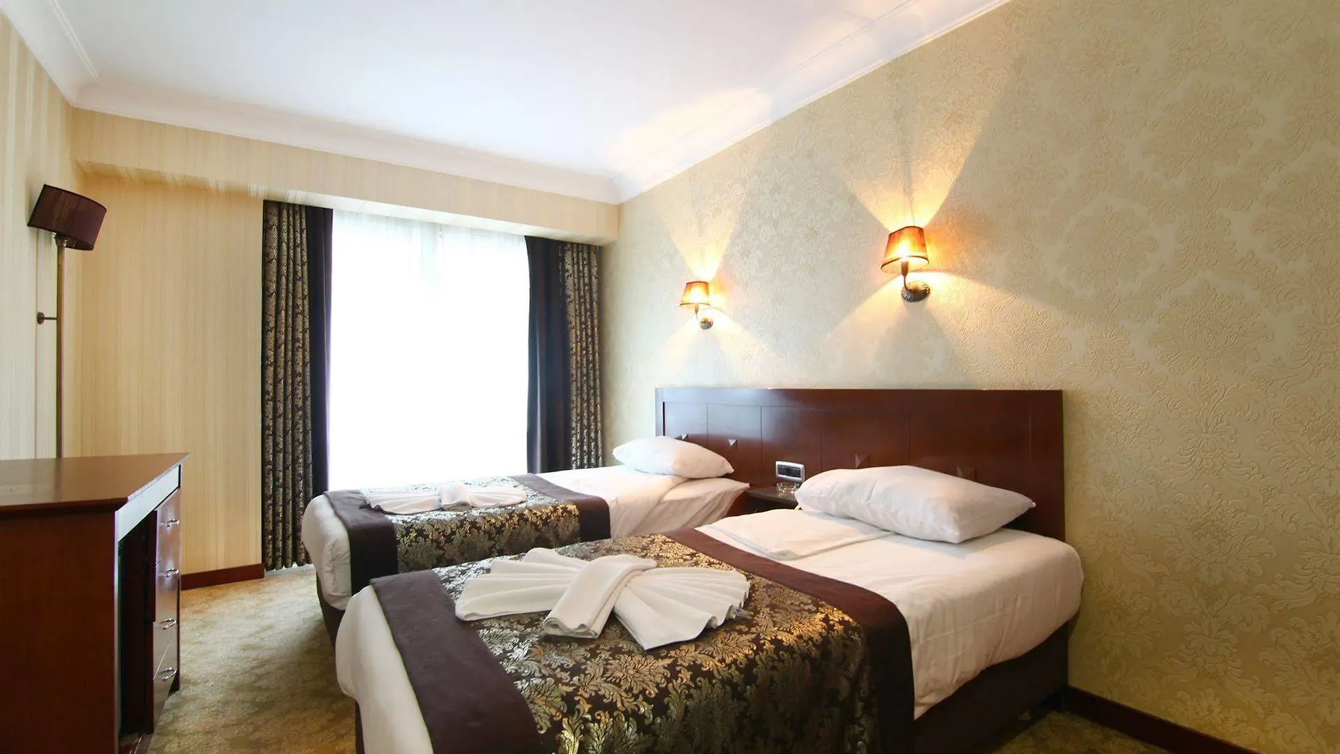 Monaco Hotel Istanbul 4*,
