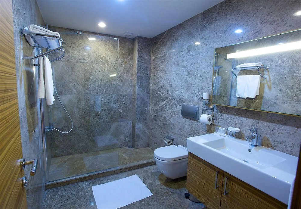 Monaco Hotel Istanbul 4*,